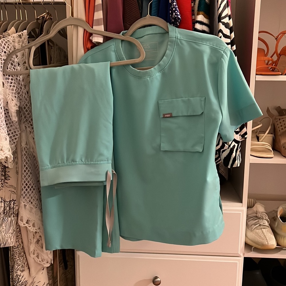 Figs scrub set fresh aqua